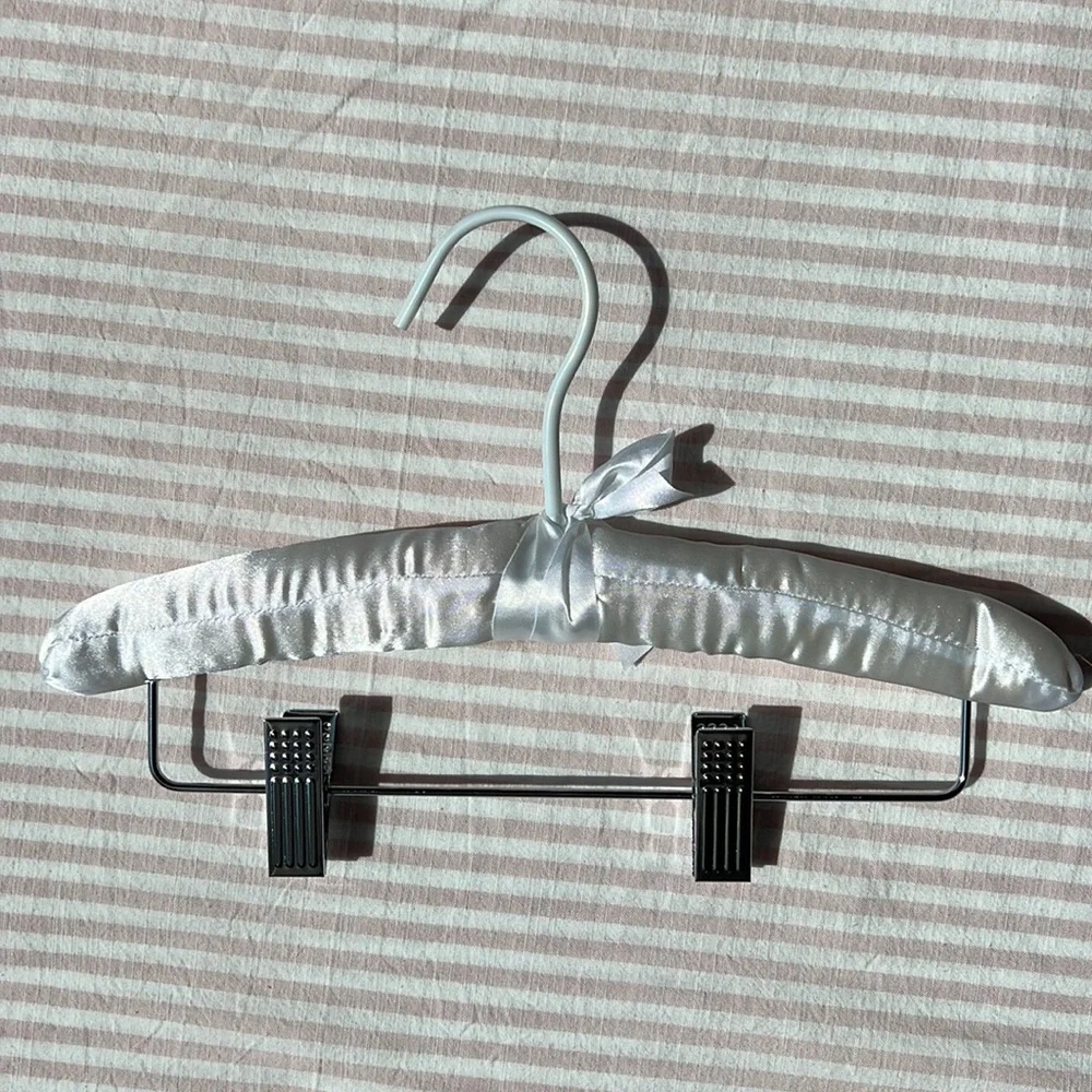 Homegoods Girls Pearl Satin Bow Hangers 12” Set of 2